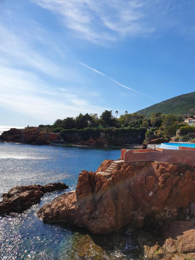 Studio Un Blacon Sur La Mer Saint-Raphael (Var) Exterior foto
